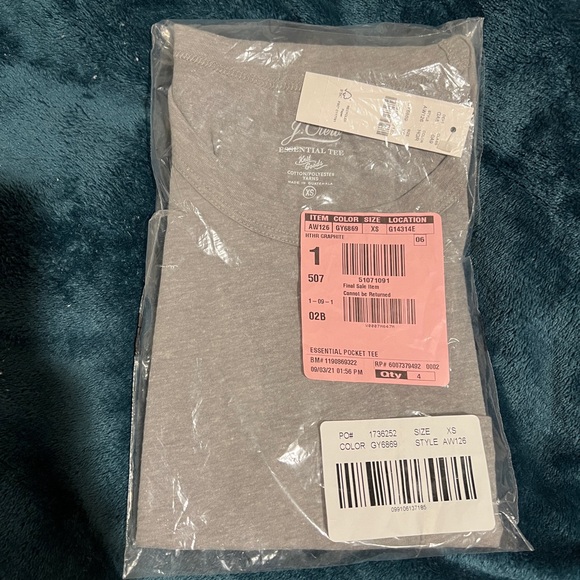 NWT J.CREW Essential Pocket Tee Gray Crew Neck Short Sleeve XS Women - Picture 2 of 4